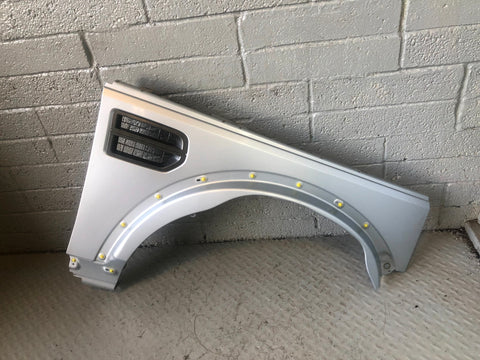 Discovery 3 Wing Off Side Front Zermatt Silver Land Rover 2004 to 2009 D15046