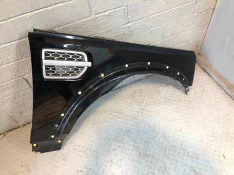 Discovery 4 Front Wing Off Side Santorini Black LRC 820 2009 to 2016 L12016
