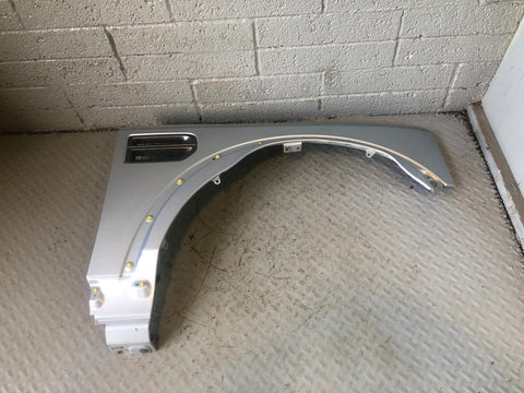 Discovery 3 Wing Off Side Front Zermatt Silver Land Rover 2004 to 2009 D15046