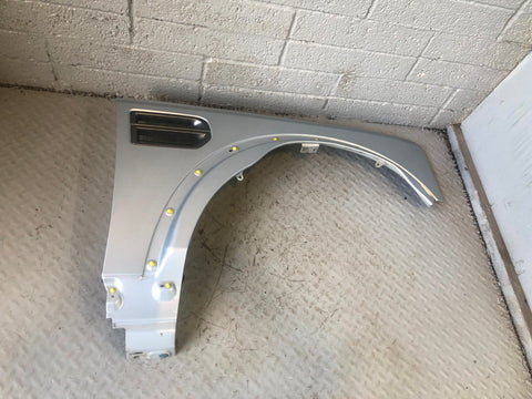 Discovery 3 Wing Off Side Front Zermatt Silver Land Rover 2004 to 2009 D15046