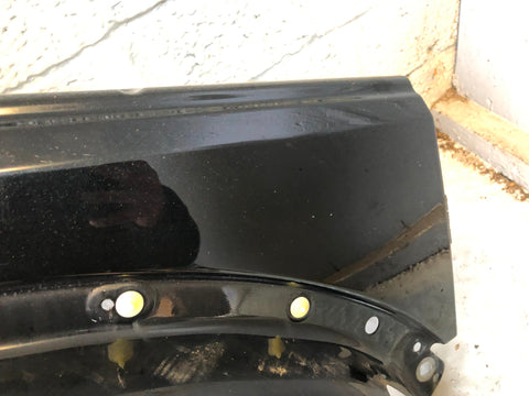 Discovery 4 Front Wing Off Side Santorini Black LRC 820 2009 to 2016 L12016