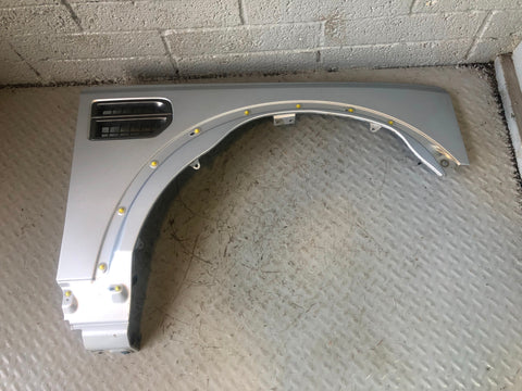 Discovery 3 Wing Off Side Front Zermatt Silver Land Rover 2004 to 2009 D15046