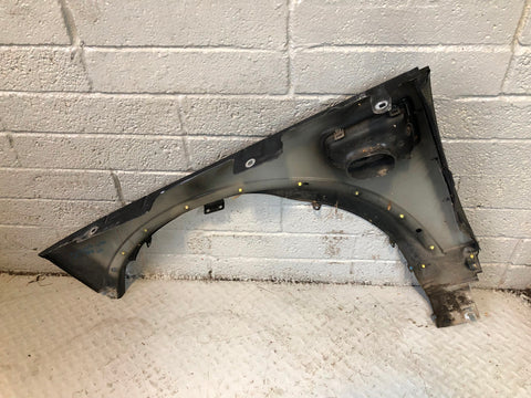 Discovery 4 Front Wing Off Side Santorini Black LRC 820 2009 to 2016 L12016