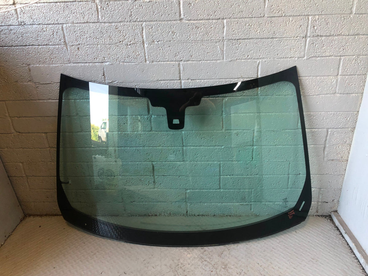 Range Rover L405 Windscreen Complete Glass Double Glazed Heated L15056