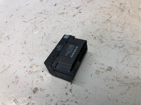 Freelander 2 Heated Seat Relay Module 30795503 Land Rover 2006 to 2011