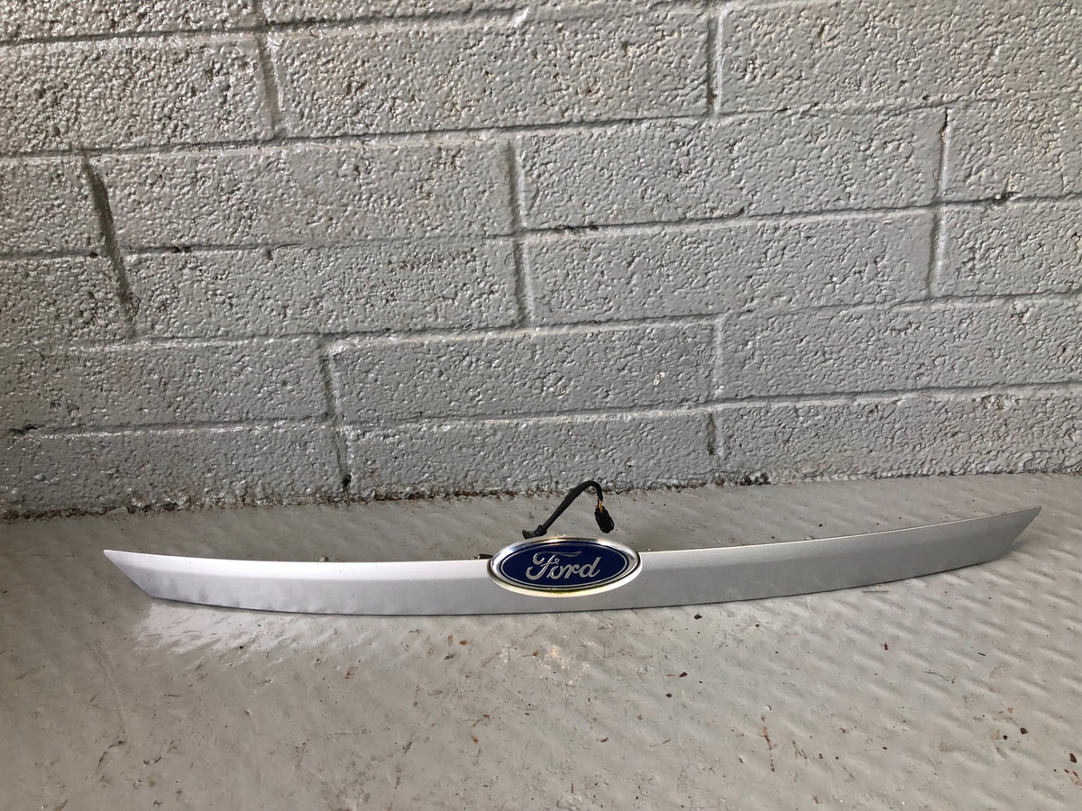 Ford Focus Tailgate Handle with Release Switch in Silver MK2.5 2008 to 2011