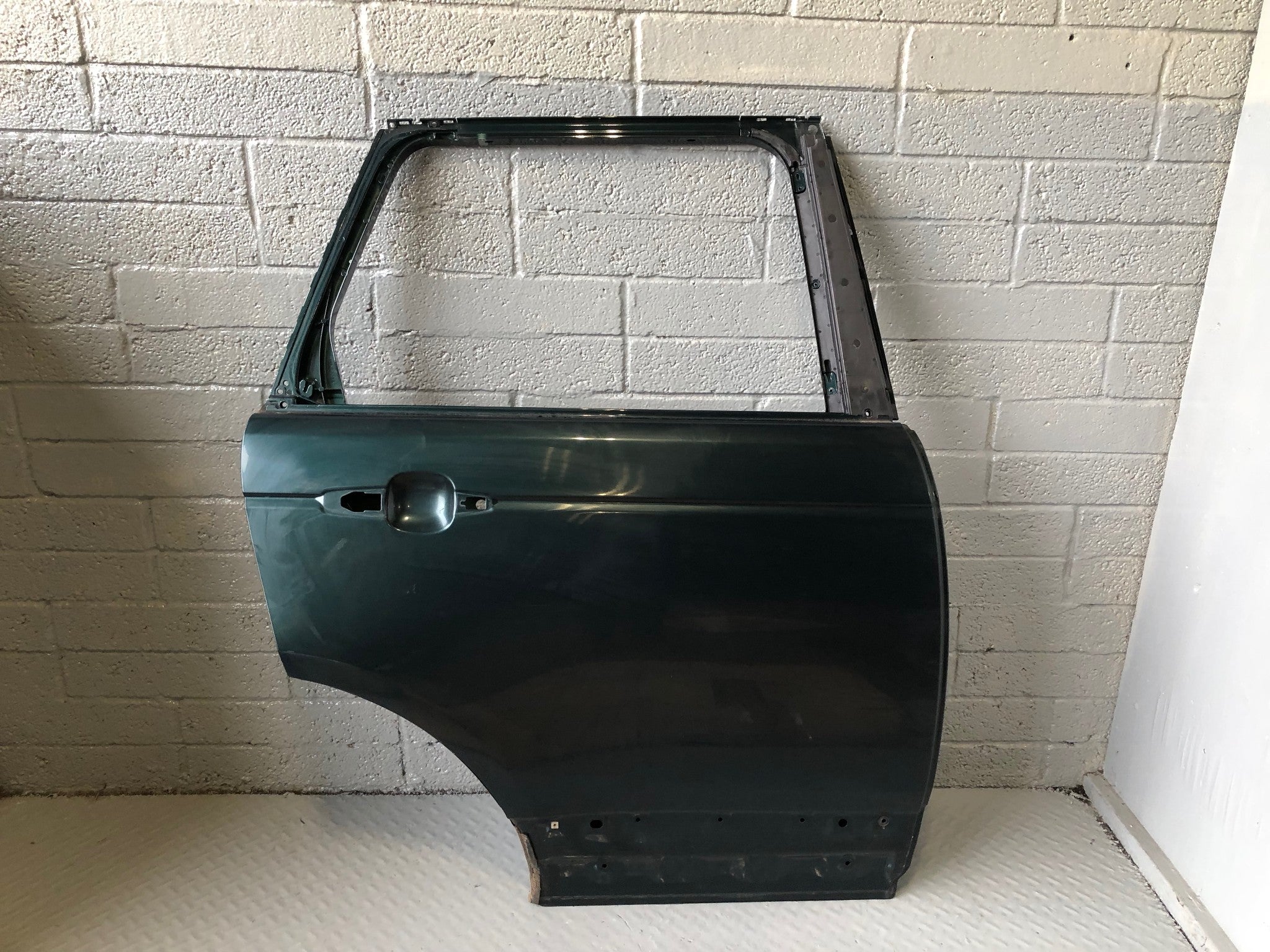 L405 Range Rover Rear Range Rover L405 Door Off Side Rear Bare in Aintree Green LRC 866 2013 ...