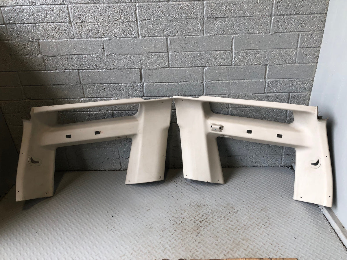 Discovery 2 Window Surround Trim Pair Rear Boot Land Rover 7 Seat 1998 to 2004