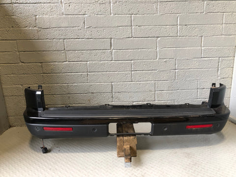 Discovery 4 Rear Bumper with Reflectors Santorini Black Land Rover K30075