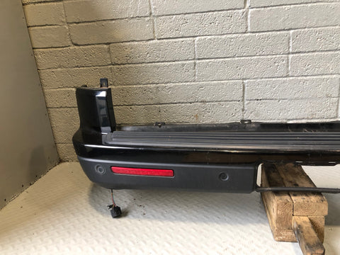 Discovery 4 Rear Bumper with Reflectors Santorini Black Land Rover K30075