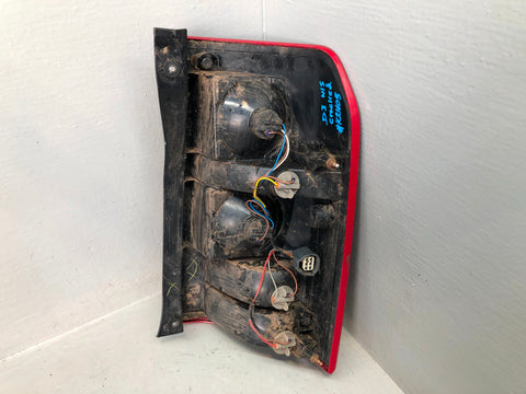 Discovery 3 Tail Light Cluster Near Side Rear XFB000573 2004 to 2009 K21105