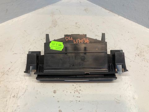 Discovery 4 Ashtray Front Land Rover AH22-048A02-AB 2009 to 2016 L17036