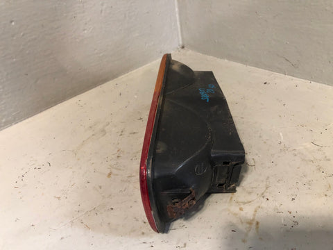 Discovery 2 Lower Light Off Side Rear Indicator Land Rover 1998 to 2002