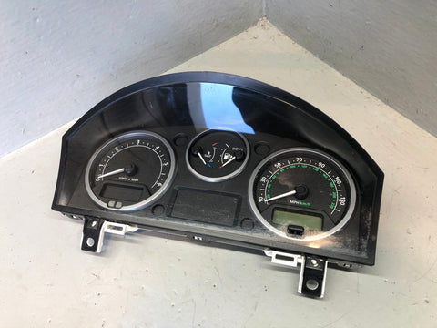 Discovery 3 Instrument Cluster 2.7 TDV6 YAC500097 Land Rover 2004 to 2007 K21105