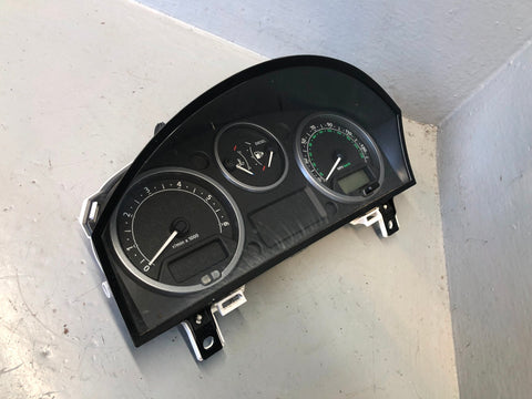 Discovery 3 Instrument Cluster 2.7 TDV6 YAC500097 Land Rover 2004 to 2007 K21105