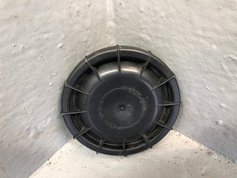 Range Rover Sport Headlight Bulb Cap for Xenon Hella 236137-00 2005 to 2009