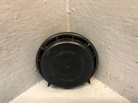 Range Rover Sport Headlight Bulb Cap for Xenon Hella 147353-00 2005 to 2009