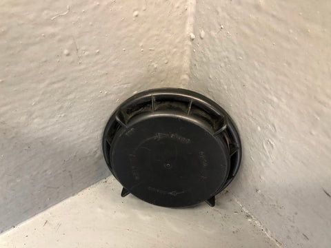 Range Rover Sport Headlight Bulb Cap for Xenon Hella 147353-00 2005 to 2009