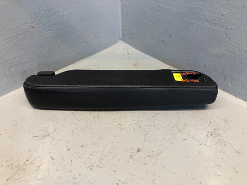 Discovery 4 Armrest Off Side Driver Black Land Rover 2009 to 2016 L17036