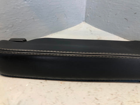 Discovery 4 Armrest Off Side Driver Black Land Rover 2009 to 2016 L17036