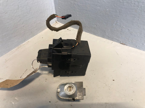 Freelander 2 Ignition Barrel with 1 Key Door Lock Land Rover 2006 to 2015 R22085