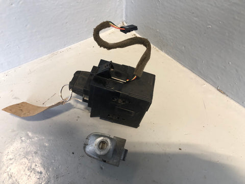 Freelander 2 Ignition Barrel with 1 Key Door Lock Land Rover 2006 to 2015 R22085