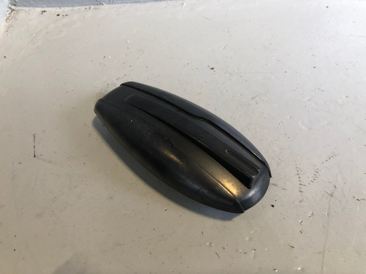 Range Rover L405 Roof Aerial Shark Fin in Black CPLA-19C089-CB 2013 to 2017