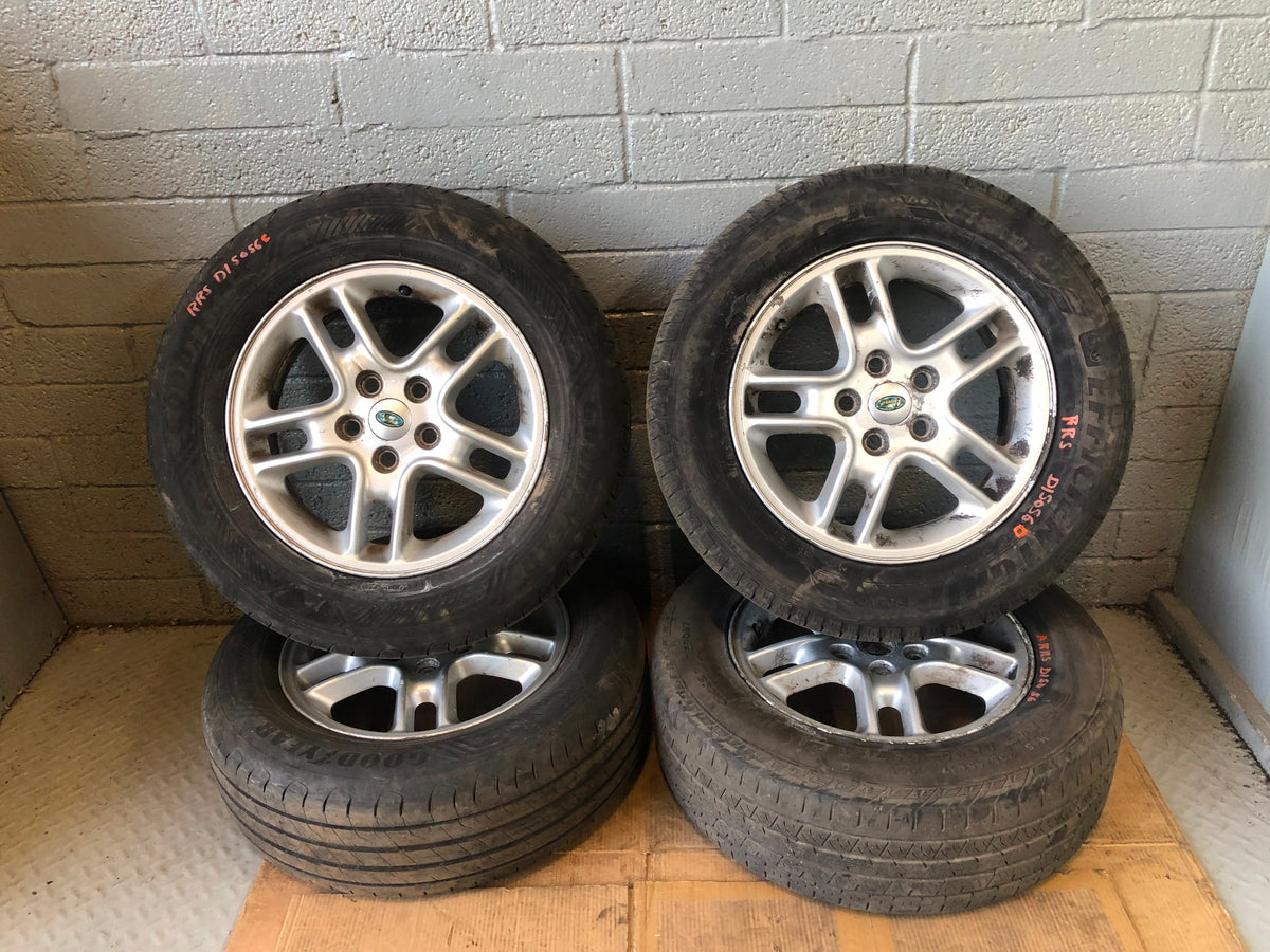 Range Rover Sport Alloy Wheels with Tyres 4 x 17" 235/65ZR17 D15056