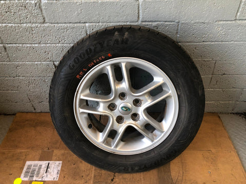 Range Rover Sport Alloy Wheels with Tyres 4 x 17" 235/65ZR17 D15056