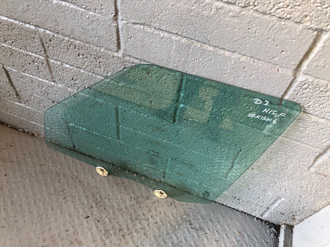 Discovery 3 Window Glass Near Side Front Land Rover 2004 to 2009 K12016