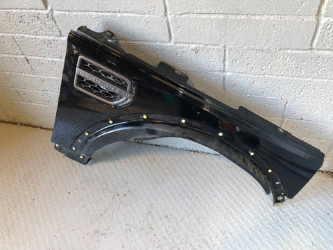 Discovery 4 Front Wing Off Side Santorini Black LRC 820 2009 to 2016 L17036