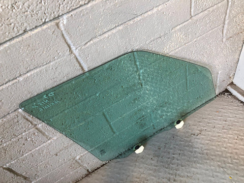 Discovery 3 Window Glass Near Side Front Land Rover 2004 to 2009 K12016