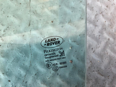 Discovery 3 Window Glass Near Side Front Land Rover 2004 to 2009 K12016