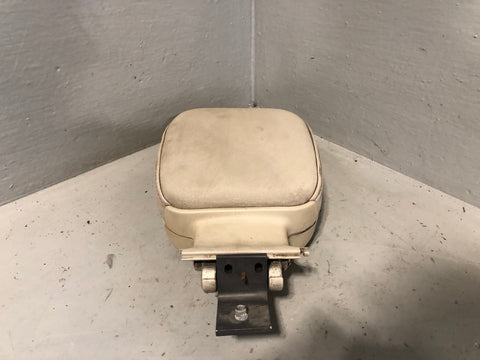 Discovery 2 3rd Row Dickie Seat Drop Down Headrest Land Rover L06085