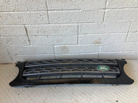 Discovery 4 Grille Front Santorini Black Land Rover 2009 to 2016 L17036