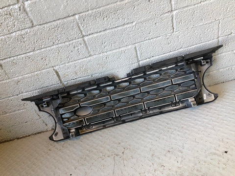 Discovery 4 Grille Front Santorini Black Land Rover 2009 to 2016 L17036