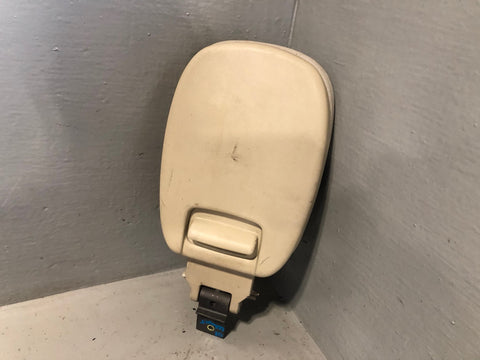 Discovery 2 3rd Row Dickie Seat Drop Down Headrest Land Rover L06085
