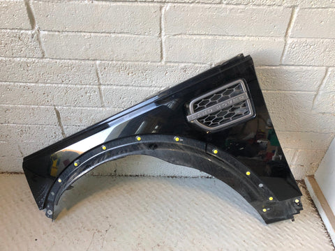 Discovery 4 Front Wing Near Side Santorini Black LRC 820 2009 to 2016 L17036