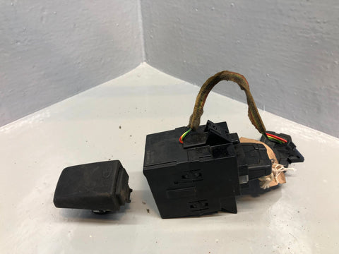 Freelander 2 Ignition Barrel with 2 Key Door Lock Land Rover 2006 to 2015 R21105