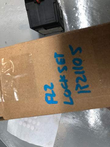 Freelander 2 Ignition Barrel with 2 Key Door Lock Land Rover 2006 to 2015 R21105