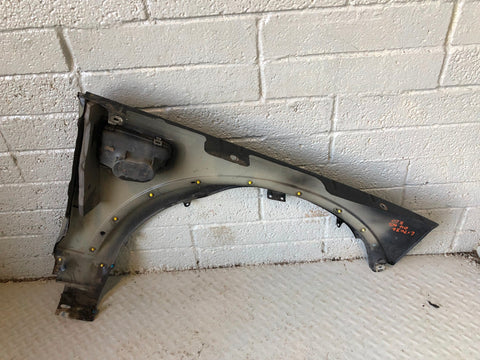 Discovery 4 Front Wing Near Side Santorini Black LRC 820 2009 to 2016 L17036