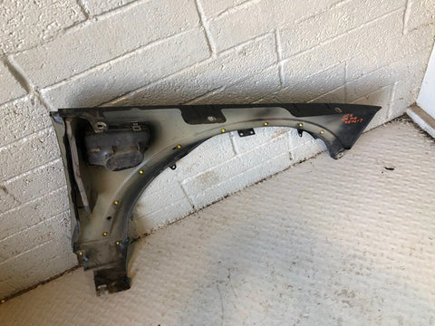 Discovery 4 Front Wing Near Side Santorini Black LRC 820 2009 to 2016 L17036