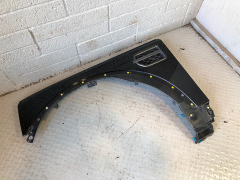 Discovery 4 Front Wing Near Side Santorini Black LRC 820 2009 to 2016 L17036