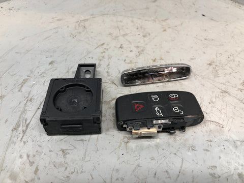 Range Rover Evoque Key Fob Remote and Receiver Unit L538 2011 to 2015 L10115