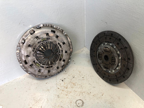 Discovery 3 Clutch Friction and Pressure Plate  2.7 TDV6 2004 to 2009 K05036