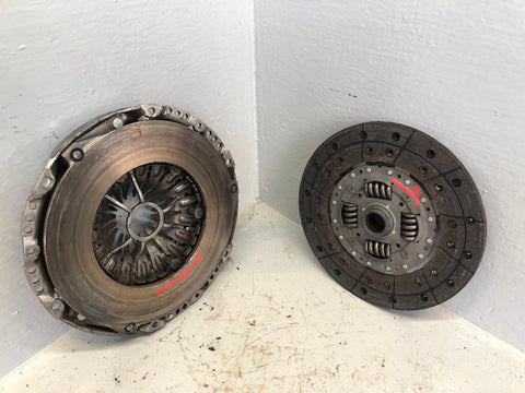 Discovery 3 Clutch Friction and Pressure Plate  2.7 TDV6 2004 to 2009 K05036