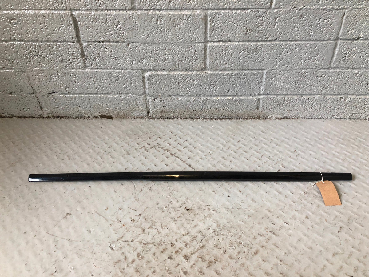 Range Rover L405 Window Weather Strip External Near Side Rear Black 2013 to 2017