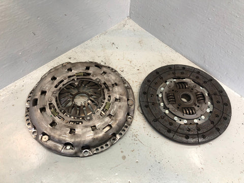 Discovery 3 Clutch Friction and Pressure Plate  2.7 TDV6 2004 to 2009 K05036