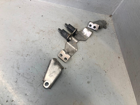 Exhaust Crossover Link Pipe Bracket Discovery 3 Range Rover Sport Auto D15046