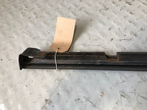 Discovery 2 Weather Strip Seal Near Side Rear Window Trim Land Rover